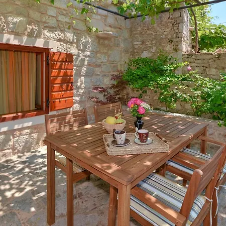 Tatil Evi 1 Bedroom Cozy In Rudina
