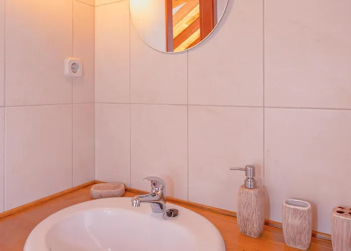 1 Bedroom Cozy In * Rudina